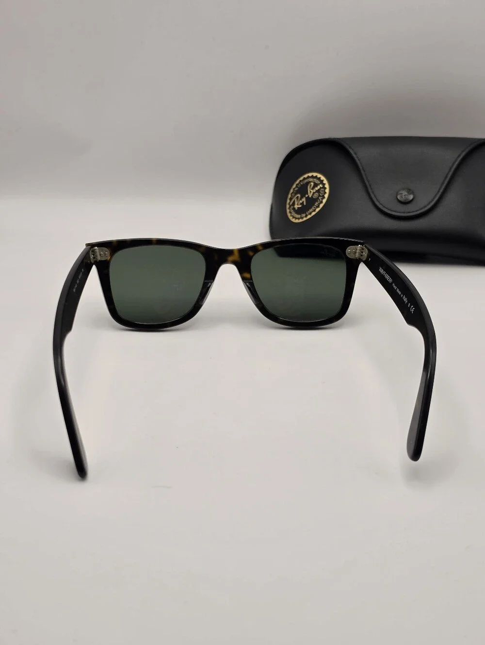 Ray-Ban 2140 50 22 Tortoiseshell Wayfarer Sunglasses with Case